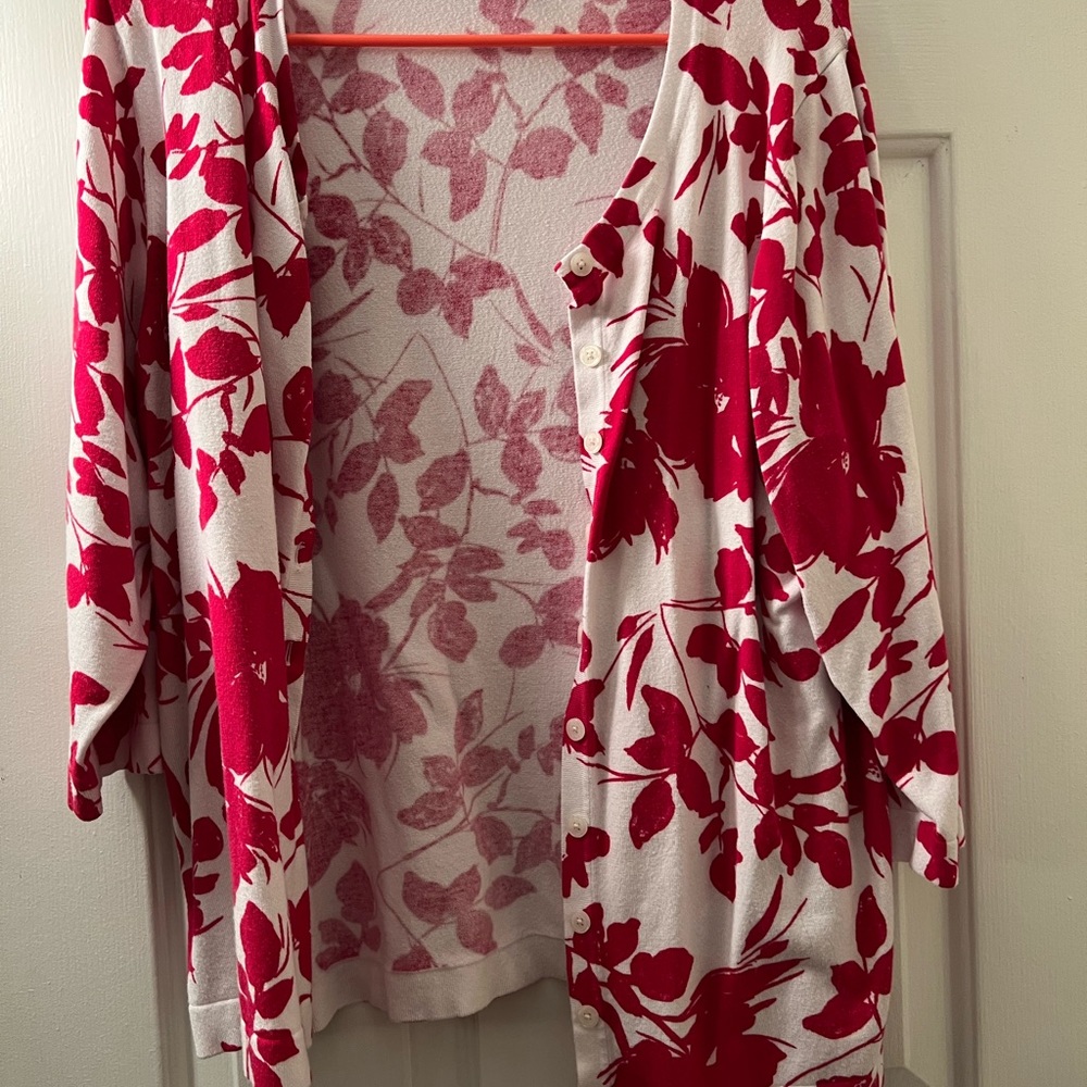 Roz and Ali floral button down cardigan